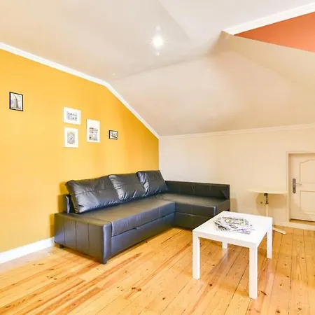 Amazing 3bdr W/lisbon View In Santos Apartmán *