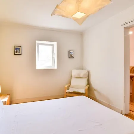 Amazing 3bdr W/lisbon View In Santos 公寓